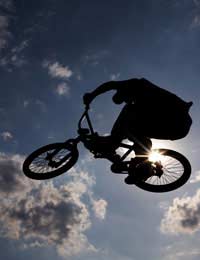 Racing Tricks Stunts Crashes Bmx Riders